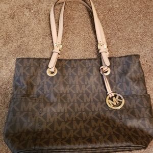 MK - Michael Kors Bag